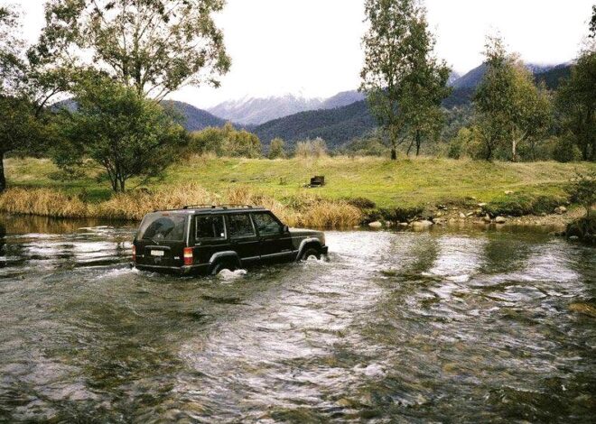 Tour Through the Rugged Four-Wheel-Drive Tracks: Take on the park’s four-wheel-drive tracks