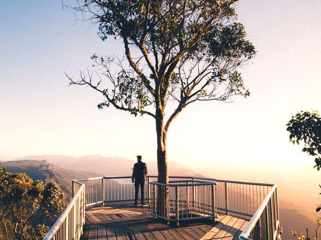 Witness the Dawn at Boroka Lookout